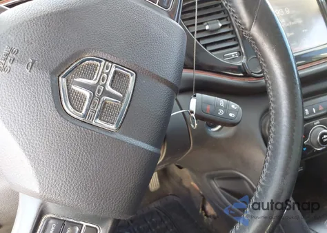 2014 Dodge Dart Limited z USA, uszkodzony, nr VIN 1C3CDFCB7ED695485